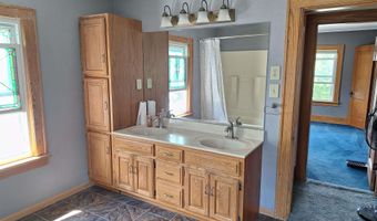 218 Dearborn St, Berne, IN 46711