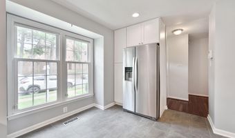 7409 ADAMS PARK Ct, Annandale, VA 22003