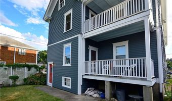 1 Arnold Ave, Newport, RI 02840