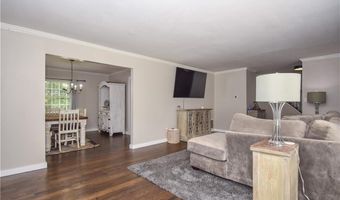 1458 CLUBVIEW Dr, Alexander City, AL 35010