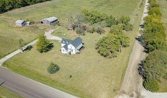 1396 N 300 Rd, Baldwin City, KS 66006