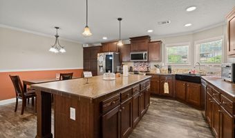 215 Hines Dr, Bonneau, SC 29431