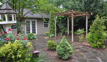 6000 GREENTREE Rd, Bethesda, MD 20817