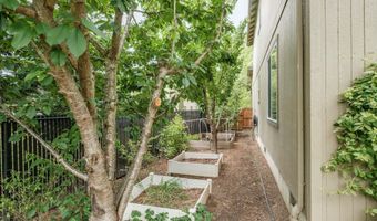 443 Geri St NW, Albany, OR 97321