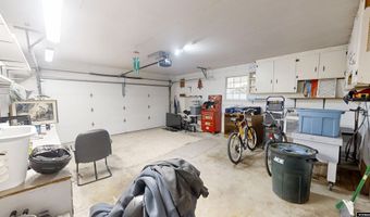 111 Valley Dr, Casper, WY 82604