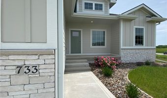 733 17th Ave SE, Altoona, IA 50009