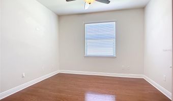 5440 SUNSET FALLS Dr, Apollo Beach, FL 33572