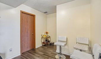8582 134th St W, Apple Valley, MN 55124