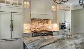 72 Windsor Rd, Asheville, NC 28804