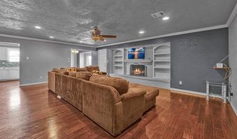 701 Hayes St St, Altus, OK 73521