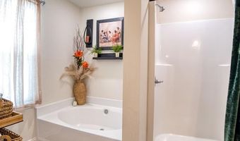 1126 Champion Way, Ardmore, OK 73401
