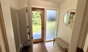 281 Clyde Rd, Bangor, ME 04401