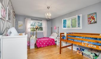 518 DARTMOUTH Ln, Cheyenne, WY 82009