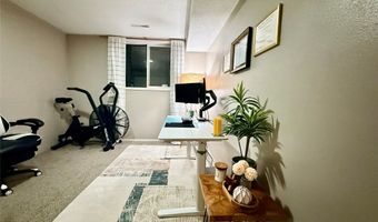 633 Meadow Pl, Ames, IA 50010