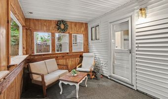 2727 Hampshire Rd, Ann Arbor, MI 48104