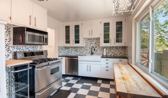 821 CARDENAS Dr NE, Albuquerque, NM 87108