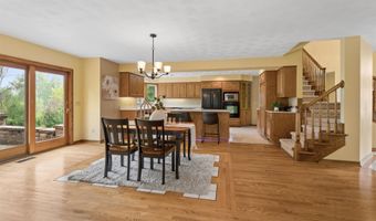 W2880 OAKRIDGE Drive, Appleton, WI 54915