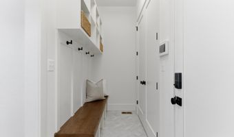 7705 HOLIDAY Ter, Bethesda, MD 20817