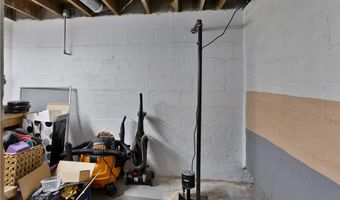 6370 Fairview Rd, Austintown, OH 44515