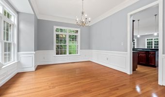 7119 BARRY Rd, Alexandria, VA 22315