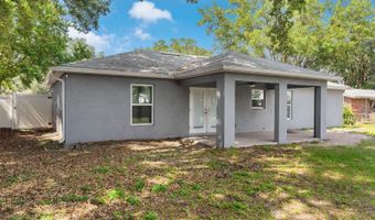 122 Seville Rd, Auburndale, FL 33823
