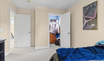 2820 Ashwood Dr, Alliance, OH 44601