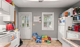 733 W GRANT St, Appleton, WI 54914