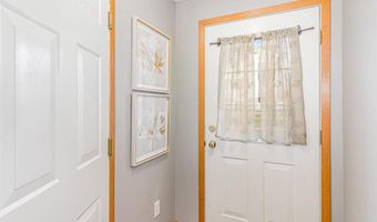 15537 Foghorn Ln 45, Apple Valley, MN 55124