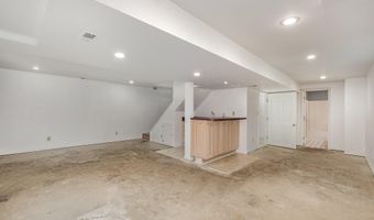 32 Bittersweet Dr, Alexandria, KY 41001