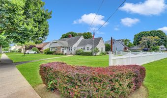 99 Oldfield Ave, Amityville, NY 11701