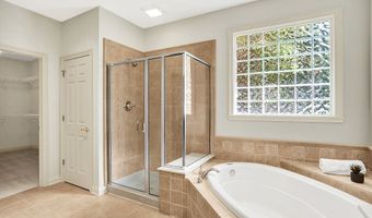 4498 Nottinghill Dr, Avon, IN 46123