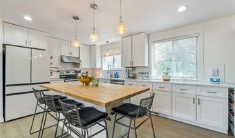 12438 W 70th Pl, Arvada, CO 80004