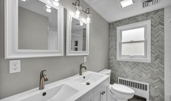 24 Ridge Rd, Cromwell, CT 06416