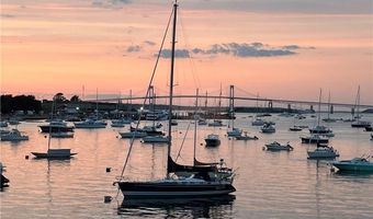 127 Harrison Ave 10, Newport, RI 02840