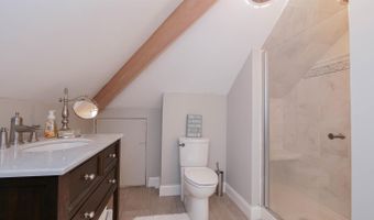2070 W Riverside Dr, Atlantic City, NJ 08401