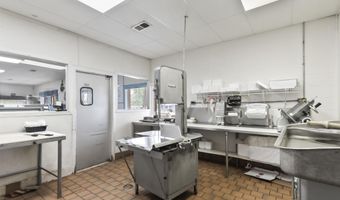 10 N Main St, Arab, AL 35016