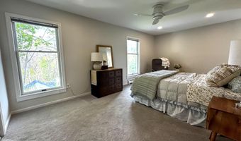 23 Pageant St, Bennington, VT 05201