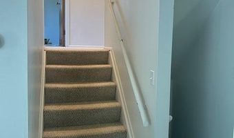 1 Bristol Ct, Ann Arbor, MI 48104