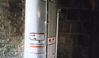 73 Old Fort Rd, Newport, RI 02840