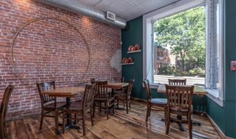 4 High St, Brattleboro, VT 05301