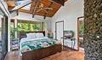 1444 W Kuiaha, Haiku, HI 96708
