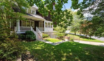7032 WILSON Ln, Bethesda, MD 20817