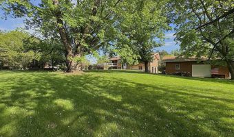 826 EASTVIEW Dr, Antigo, WI 54409