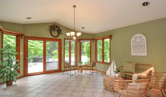 1221 Bridge Park Dr, Alton, IL 62002