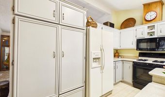 2722 N Saddleback Dr, Amargosa Valley, NV 89020