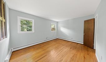 3 Sandy Hill Rd, Alloway, NJ 07419