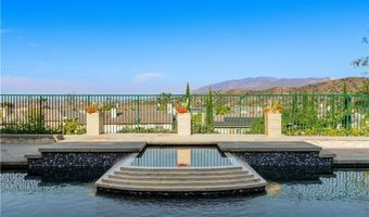 1040 S Summer Breeze Ln, Anaheim, CA 92808