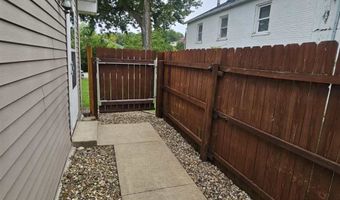 105 N Division St, Anamosa, IA 52205