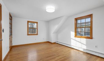 7 George St, Barnstable, MA 02630