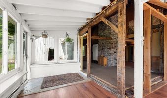 21 Legeyt Rd, Barkhamsted, CT 06063